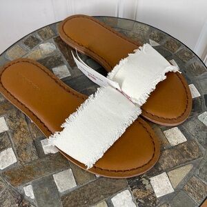 VINEYARD VINES MARSHMALLOW FRAYED EDGE CANVAS SLIDE SANDALS, SIZE 7, NWT